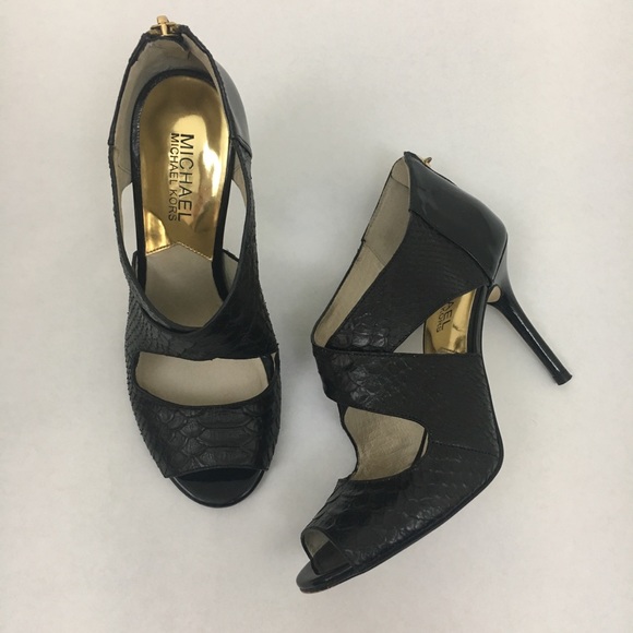 {Michael Kors} Heels - Picture 1 of 8